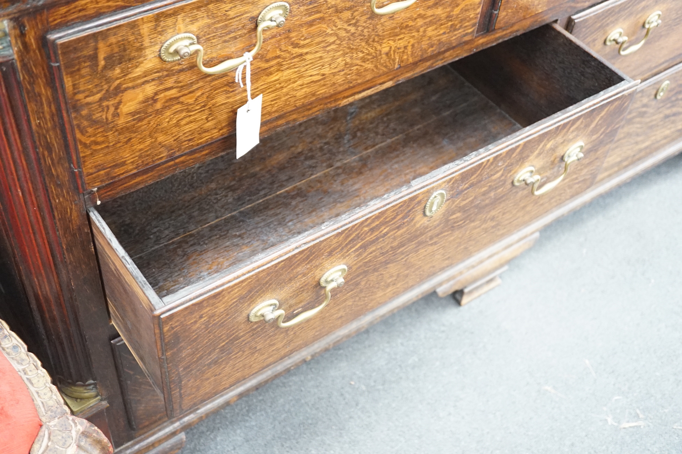An 18th century Lancashire oak mule chest, width 158cm, depth 55cm, height 91cm